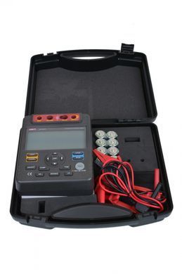 Тестер опору ізоляції UNI-T UT-511