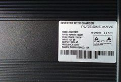 Інвертор з чистою сінусоїдою 12V в 220V RSC1000P 1000W (макс.2000W) з зарядкою 10А + функція ATS